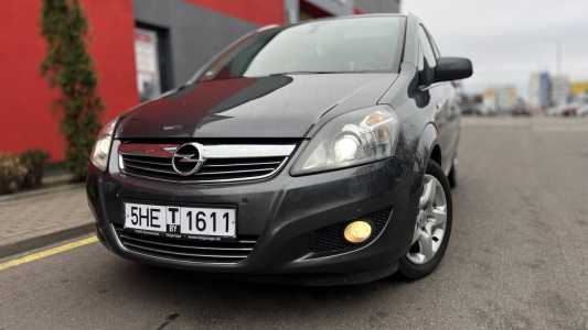 Opel Zafira B Рестайлинг