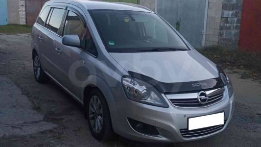 Opel Zafira B Рестайлинг