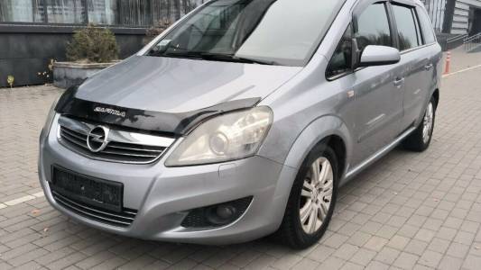 Opel Zafira B Рестайлинг