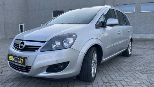 Opel Zafira B Рестайлинг