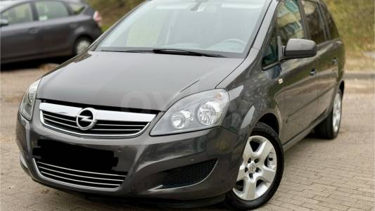 Opel Zafira B Рестайлинг