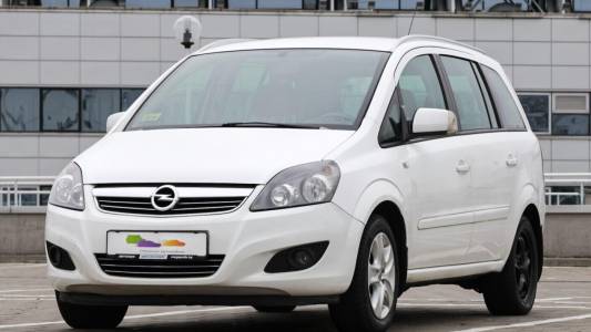 Opel Zafira B Рестайлинг