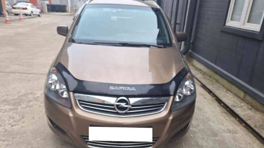 Opel Zafira B Рестайлинг