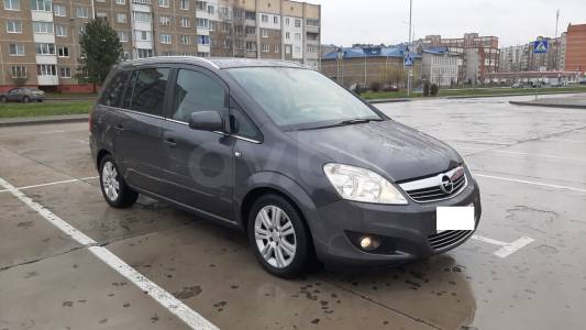 Opel Zafira B Рестайлинг