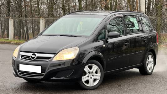 Opel Zafira B Рестайлинг