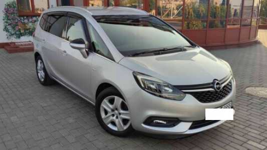 Opel Zafira C Рестайлинг, 2018, пробег 200000 км Opel Zafira C Рестайлинг, 2018, пробег 200000 км