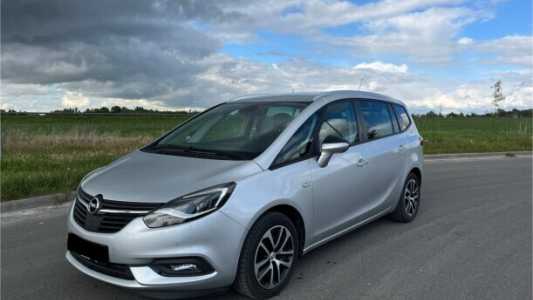 Opel Zafira C Рестайлинг, 2018, пробег 230000 км Opel Zafira C Рестайлинг, 2018, пробег 230000 км