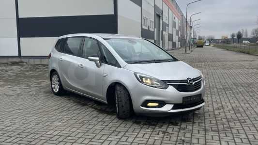 Opel Zafira C Рестайлинг
