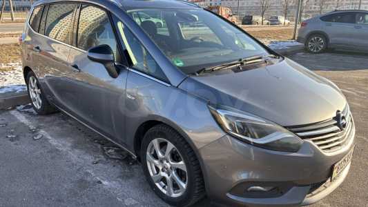 Opel Zafira C Рестайлинг