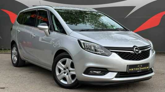 Opel Zafira C Рестайлинг