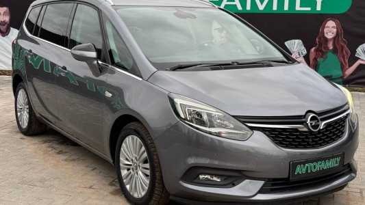 Opel Zafira C Рестайлинг