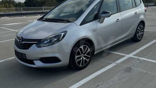 Opel Zafira C Рестайлинг