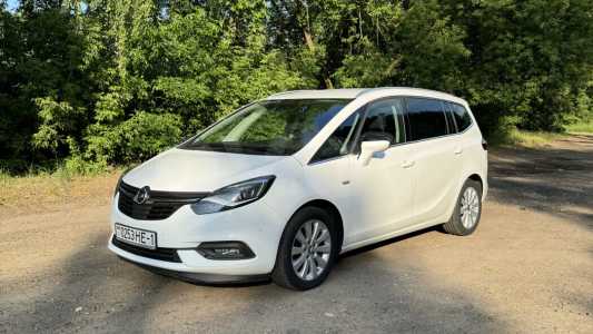 Opel Zafira C Рестайлинг