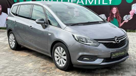 Opel Zafira C Рестайлинг