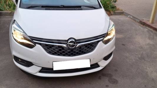 Opel Zafira C Рестайлинг