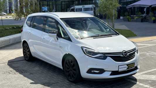 Opel Zafira C Рестайлинг