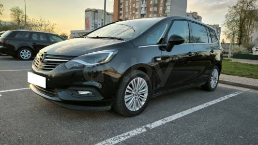 Opel Zafira C Рестайлинг