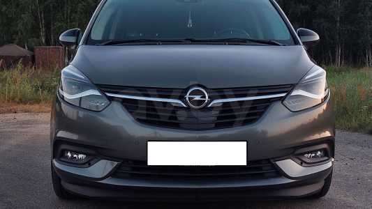 Opel Zafira C Рестайлинг