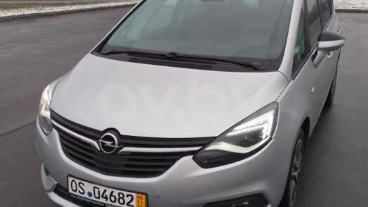 Opel Zafira C Рестайлинг