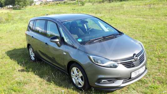 Opel Zafira C Рестайлинг