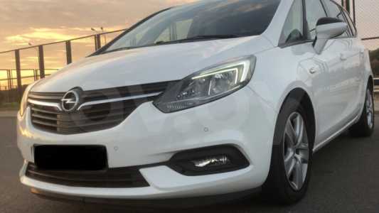 Opel Zafira C Рестайлинг