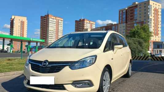 Opel Zafira C Рестайлинг