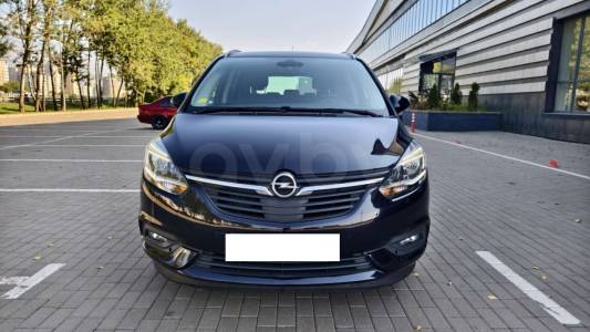 Opel Zafira C Рестайлинг