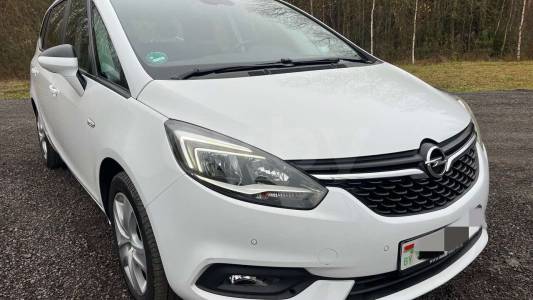 Opel Zafira C Рестайлинг