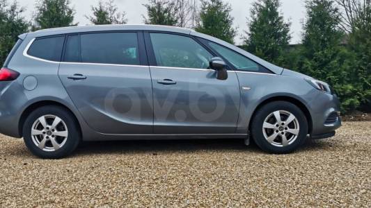 Opel Zafira C Рестайлинг