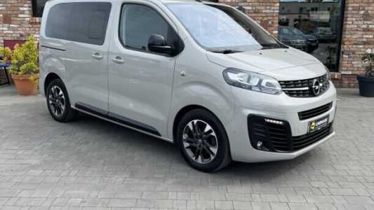Opel Zafira Life , 2021, пробег 180500 км