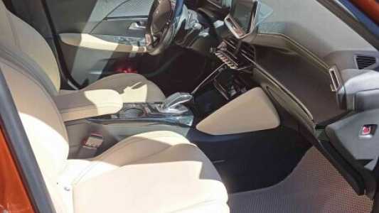 Peugeot 2008 II, 2021, пробег 180000 км Peugeot 2008 II, 2021, пробег 180000 км