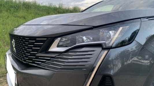 Peugeot 3008 II Рестайлинг, 2021, пробег 153000 км Peugeot 3008 II Рестайлинг, 2021, пробег 153000 км