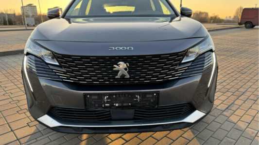 Peugeot 3008 II Рестайлинг, 2021, пробег 160000 км Peugeot 3008 II Рестайлинг, 2021, пробег 160000 км