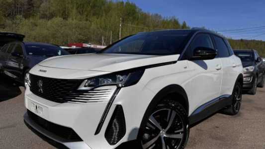 Peugeot 3008 II Рестайлинг, 2022, пробег 111000 км Peugeot 3008 II Рестайлинг, 2022, пробег 111000 км