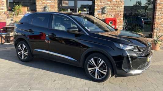 Peugeot 3008 II Рестайлинг, 2022, пробег 121598 км Peugeot 3008 II Рестайлинг, 2022, пробег 121598 км