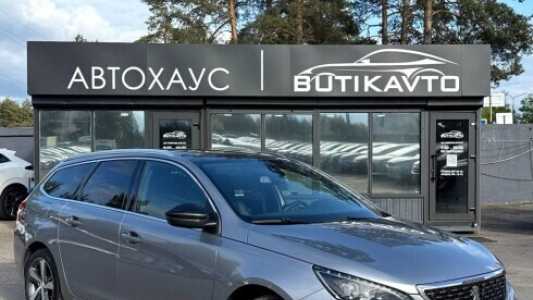 Peugeot 308 T9 Рестайлинг, 2019, пробег 124500 км Peugeot 308 T9 Рестайлинг, 2019, пробег 124500 км