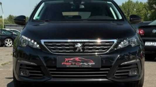 Peugeot 308 T9 Рестайлинг, 2019, пробег 176000 км Peugeot 308 T9 Рестайлинг, 2019, пробег 176000 км