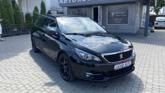 Peugeot 308 T9 Рестайлинг, 2019, пробег 180000 км Peugeot 308 T9 Рестайлинг, 2019, пробег 180000 км