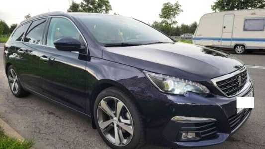 Peugeot 308 T9  Рестайлинг, 2019, пробег 182000 км