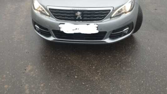 Peugeot 308 T9 Рестайлинг, 2020, пробег 135000 км Peugeot 308 T9 Рестайлинг, 2020, пробег 135000 км