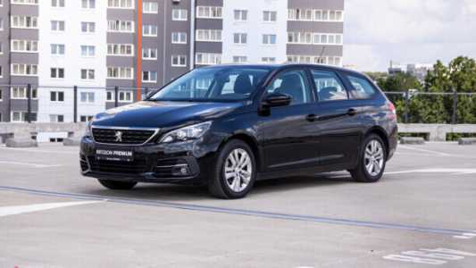 Peugeot 308 T9 Рестайлинг, 2020, пробег 174093 км Peugeot 308 T9 Рестайлинг, 2020, пробег 174093 км