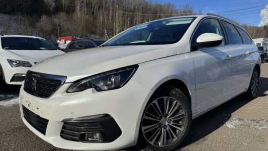 Peugeot 308 T9 Рестайлинг, 2021, пробег 118000 км Peugeot 308 T9 Рестайлинг, 2021, пробег 118000 км
