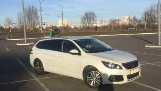 Peugeot 308 T9 Рестайлинг, 2021, пробег 140000 км Peugeot 308 T9 Рестайлинг, 2021, пробег 140000 км