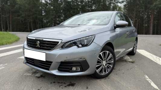 Peugeot 308 T9 Рестайлинг, 2021, пробег 74000 км Peugeot 308 T9 Рестайлинг, 2021, пробег 74000 км