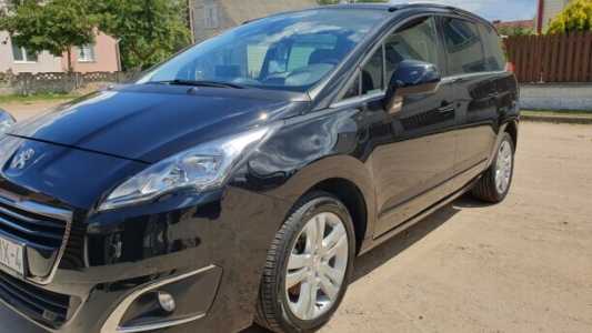 Peugeot 5008 I  Рестайлинг, 2017, пробег 220000 км