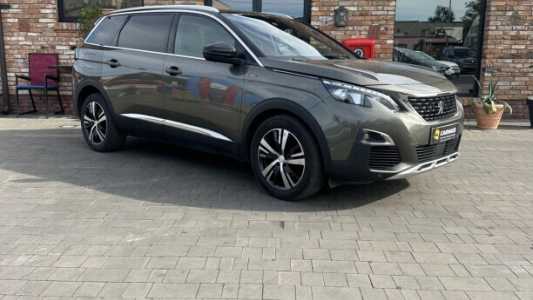 Peugeot 5008 II, 2018, пробег 203915 км Peugeot 5008 II, 2018, пробег 203915 км