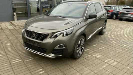 Peugeot 5008 II, 2018, пробег 215000 км