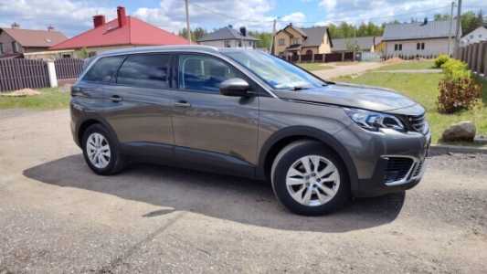 Peugeot 5008 II, 2019, пробег 215400 км