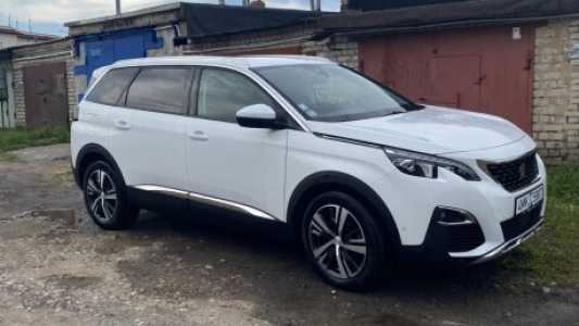 Peugeot 5008 II, 2020, пробег 131000 км