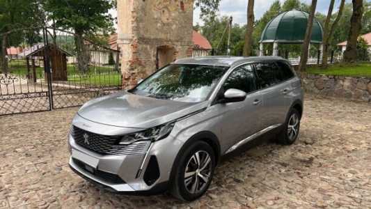 Peugeot 5008 II Рестайлинг, 2021, пробег 107000 км Peugeot 5008 II Рестайлинг, 2021, пробег 107000 км
